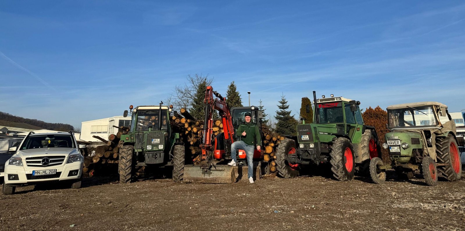 Unsere Maschinen für Forstarbeiten & Brennholzaufbereitung Maschinenpark von Molle GalaBau Brackenheim